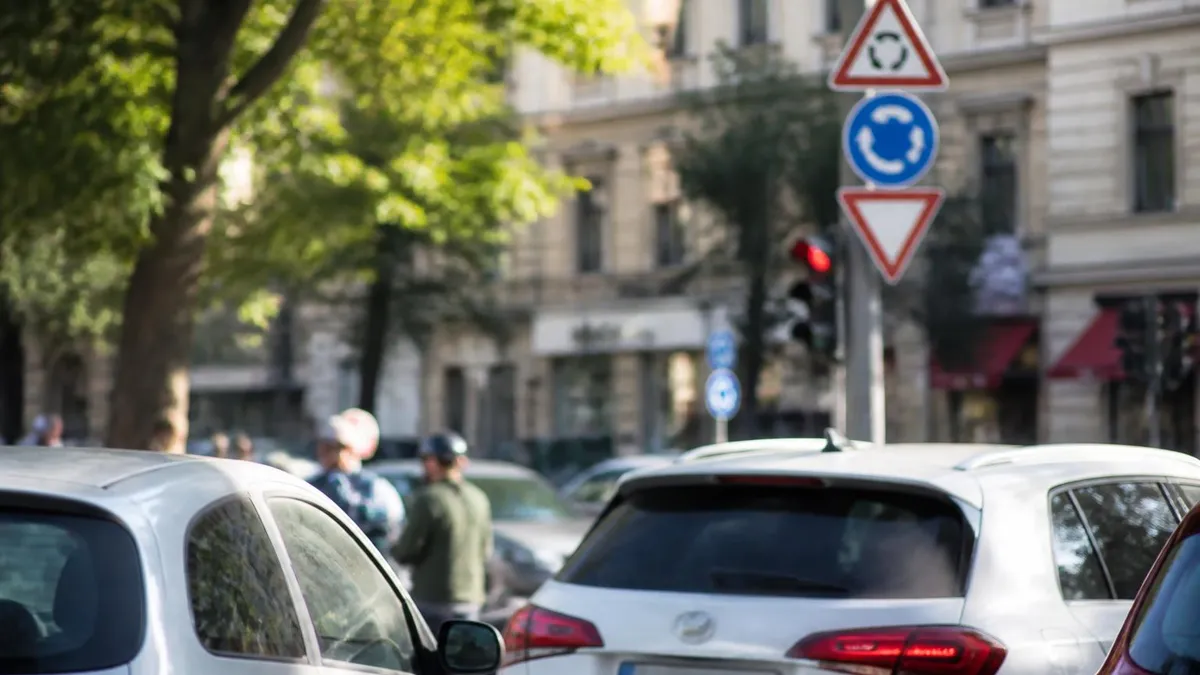 Quiz Patente B B 30 Domande - Quiz Patente B - Esame Teoria Patente Auto certification study resource