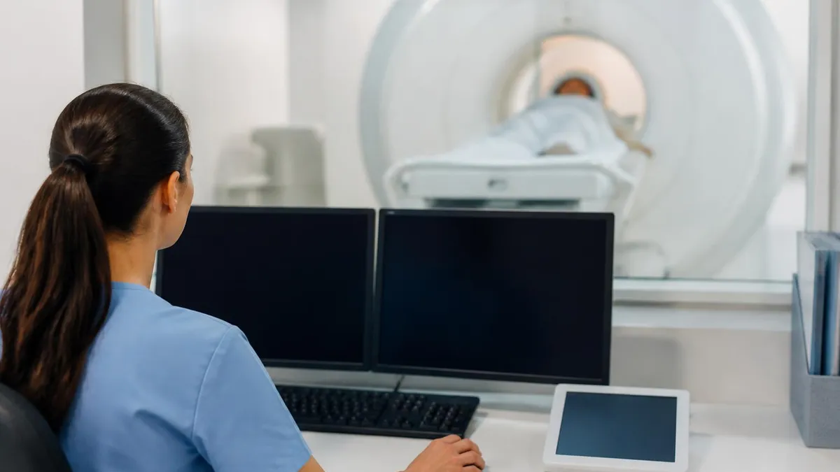 Meniscus Tear Mri at a Glance - MRI - Magnetic Resonance Imaging certification study resource