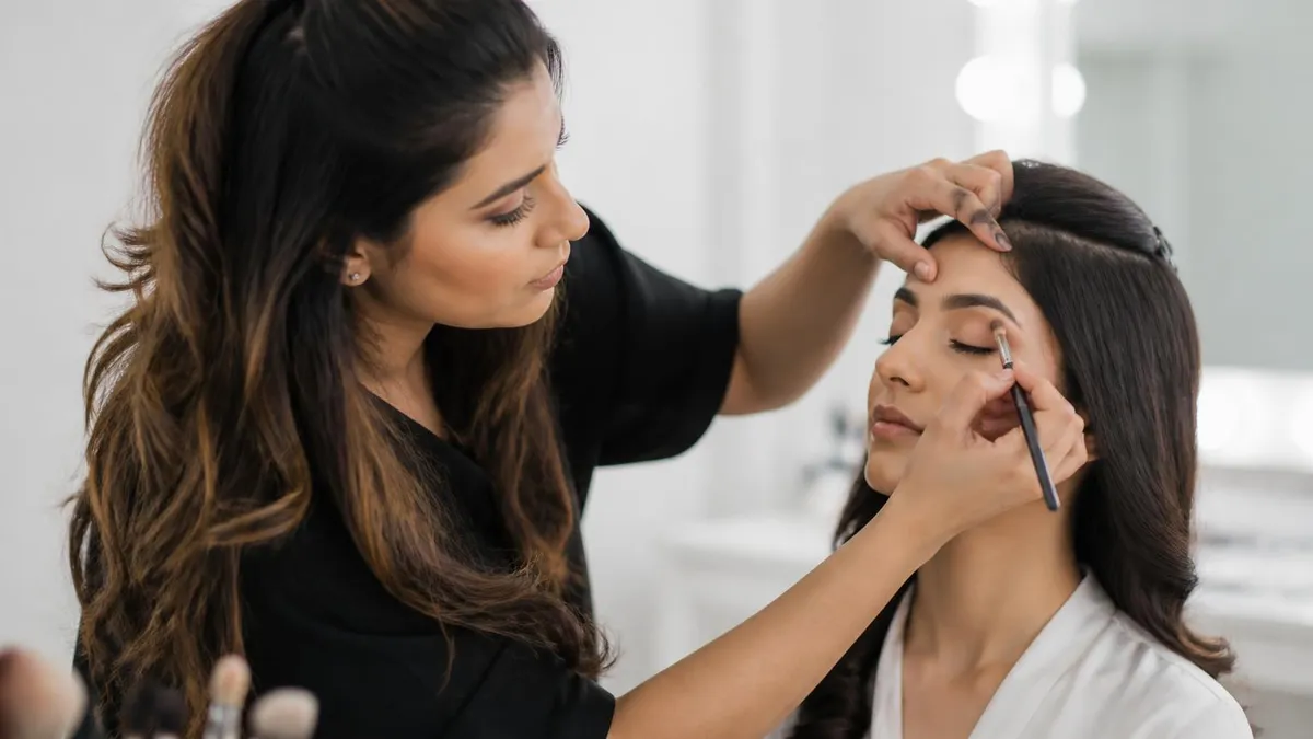 Salary of a Makeup Artist - MUA - Makeup Artist certification study resource