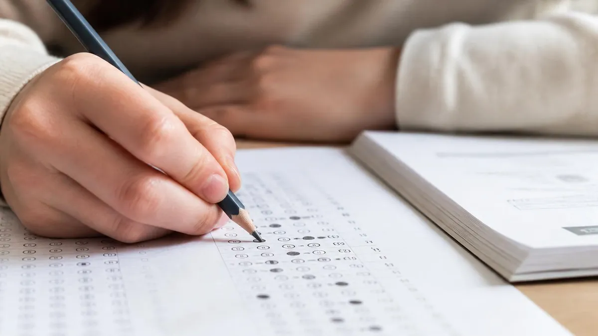 Havo Nederlands Examen Oefenen - HAVO-examen Oefenen (Nederlands, Wiskunde, Engels, Biologie, Economie & Scheikunde) certi...