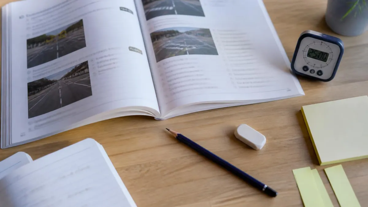 Theorie Examen Auto Gevaarherkenning Tips - Theorie-examen Auto (Rijbewijs B) certification study resource