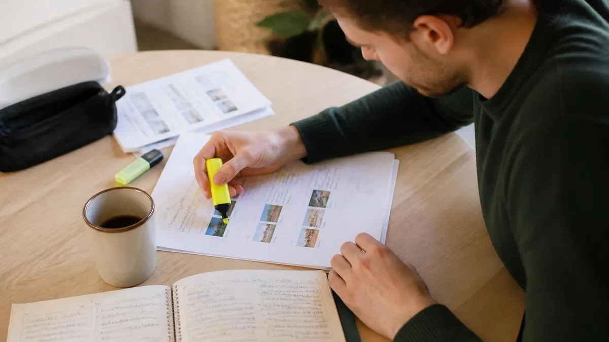Theorie Examen Oefenen in de Bibliotheek: Complete Gids voor het CBR Theorie-examen