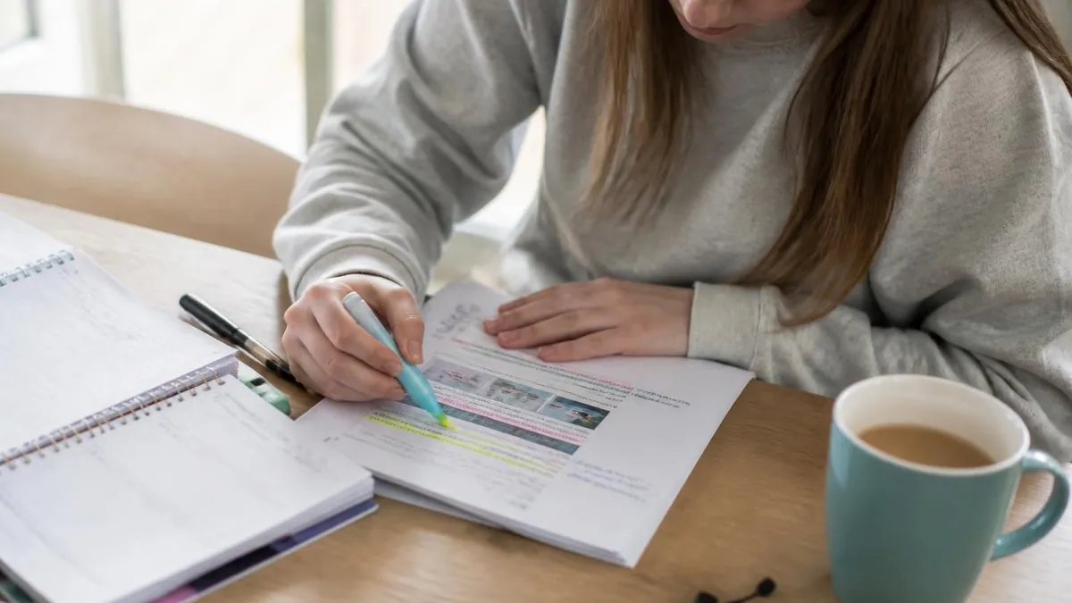 Online Theorie Examen Oefenen - Theorie-examen Oefenen (Auto, Motor, Scooter & Bromfiets) certification study resource