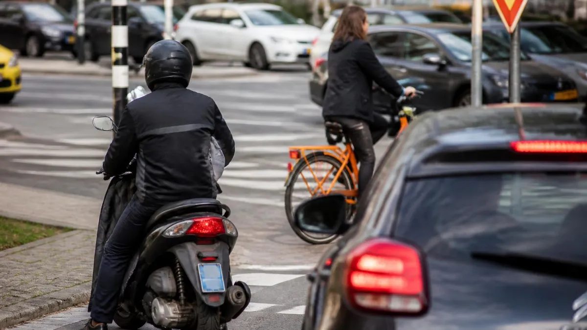 Motor Theorie Oefenexamens - Theorie-examen Oefenen (Auto, Motor, Scooter & Bromfiets) certification study resource