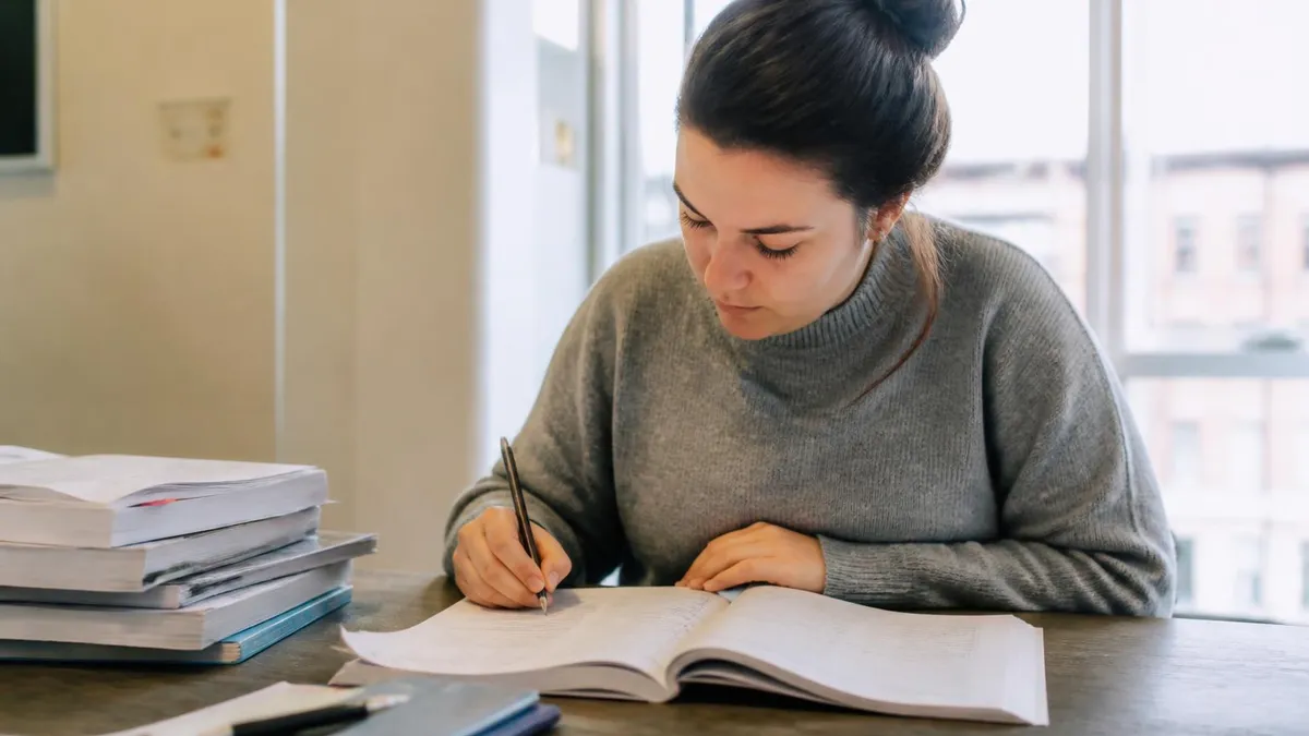 Wft PE Examen Oefentoetsen: Alles Over Voortgezonde Educatie en Herregistratie