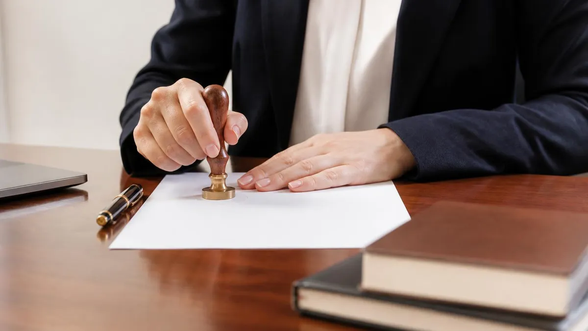 Can a Notary Public Notarize for a Bank? Rules, Limits & Where to Find One