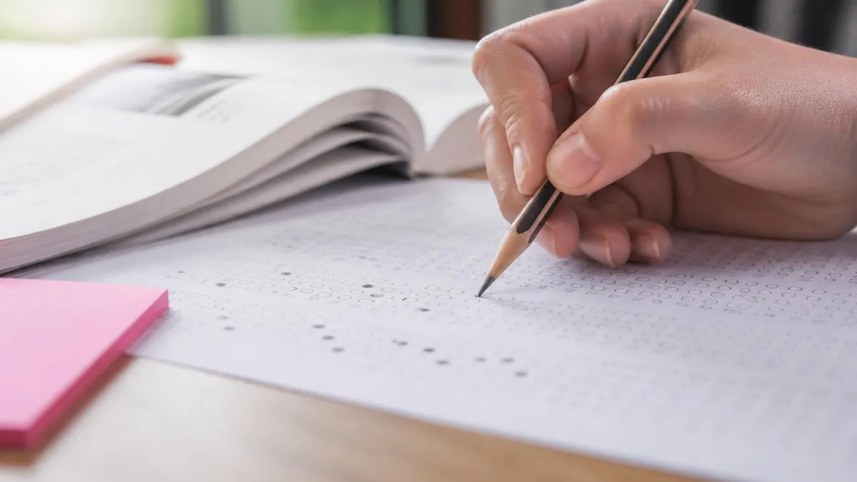 Pte Vue - PTE - Pearson Test of English certification study resource