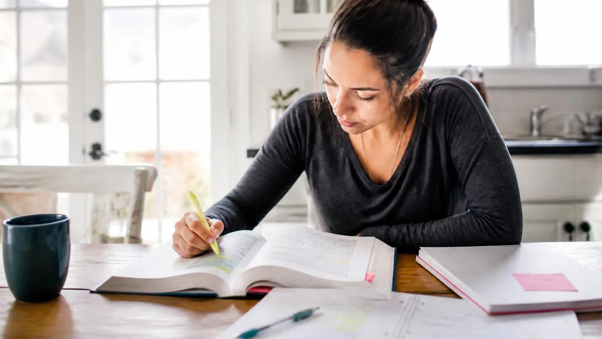 Difference Between Registered Nurse and LPN - RN - Registered Nurse certification study resource