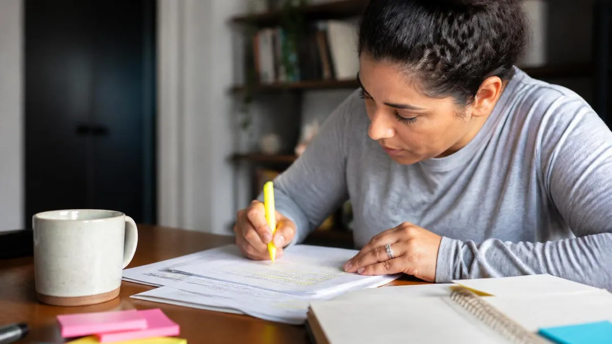 What is the Difference Between Practical Nurse and - RN - Registered Nurse certification study resource