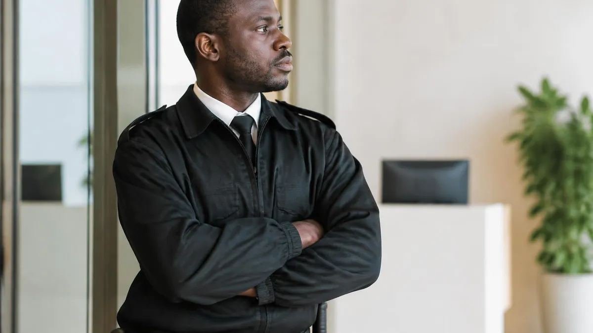 Application Checklist for Retail Security Jobs in - SIA Security Guard Licence certification study resource