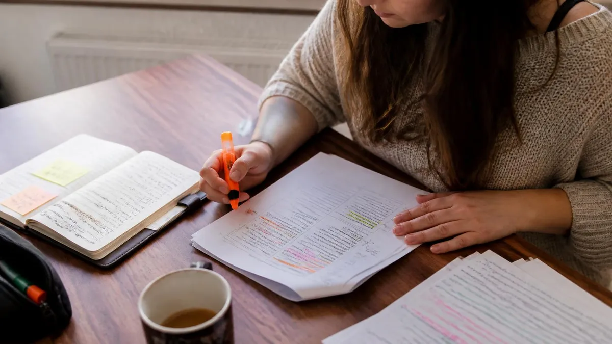 Customer Service Virtual Assistant - Virtual Assistant certification study resource
