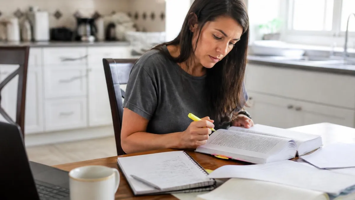 Virtual Assistant Guide - Virtual Assistant certification study resource